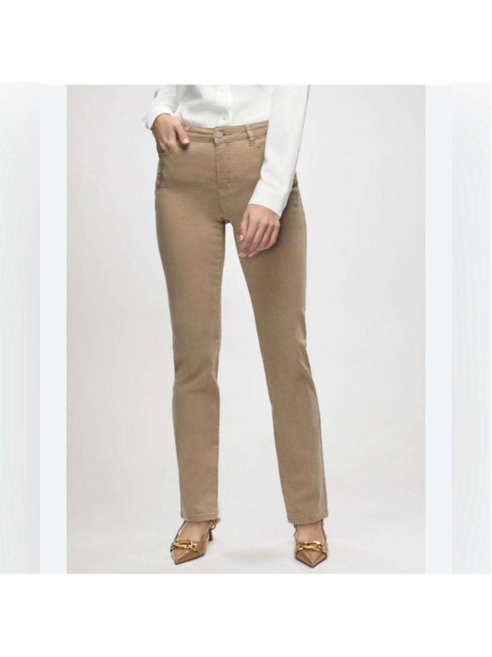 Laura Beige Straight Leg embroidered Pants NWT size 18